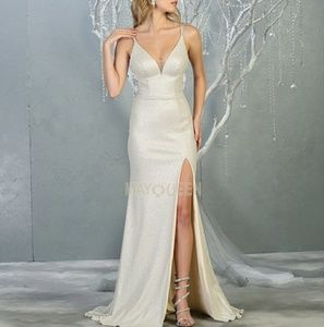 Silver France Mode sleeveless gown size 4, fits like size 2